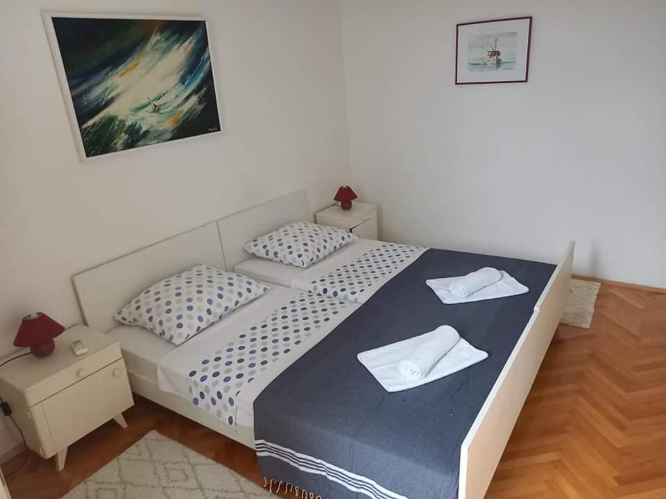 Studio Darija For 2 Persons S Terasom Wi-Fi & Parking Appartement Makarska Buitenkant foto
