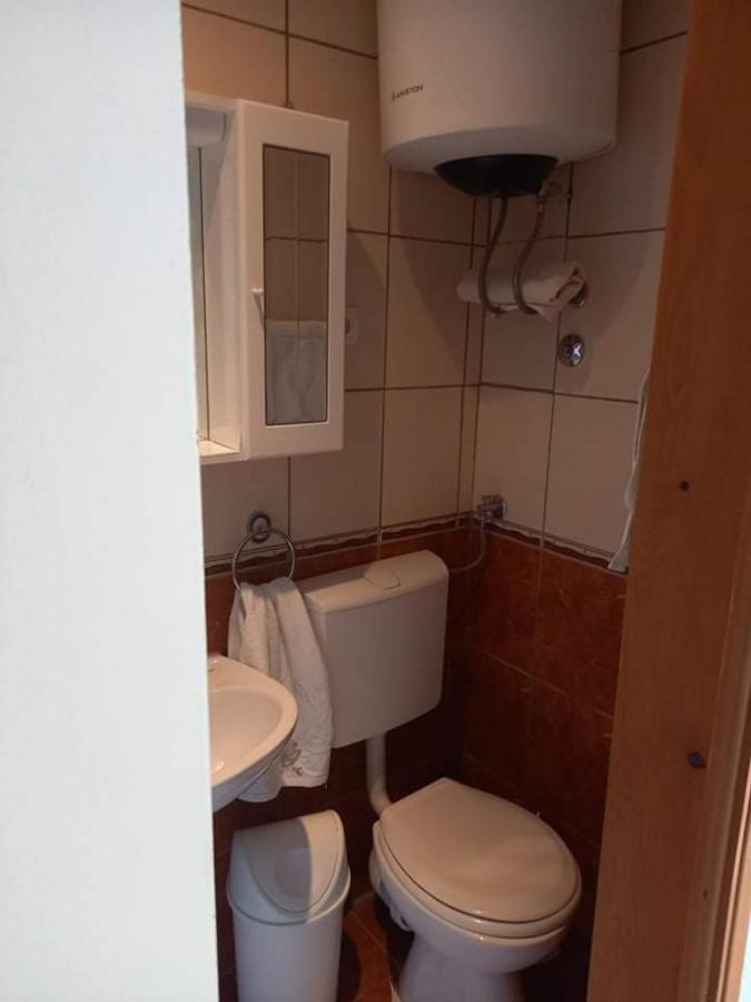 Studio Darija For 2 Persons S Terasom Wi-Fi & Parking Appartement Makarska Buitenkant foto