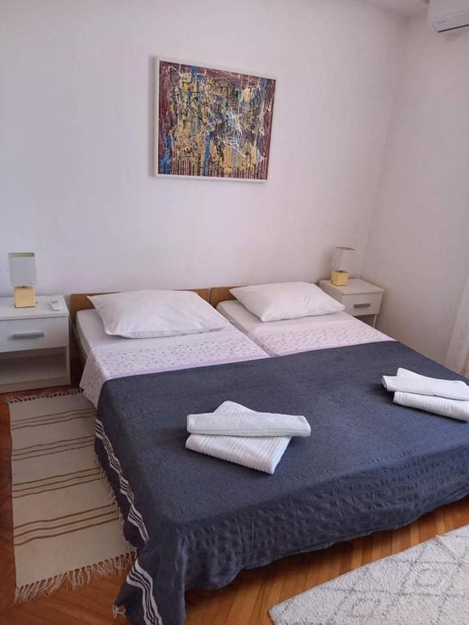 Studio Darija For 2 Persons S Terasom Wi-Fi & Parking Appartement Makarska Buitenkant foto